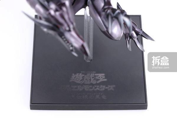 寿屋 游戏王 OSHI WORKS 真红眼黑龙 手办